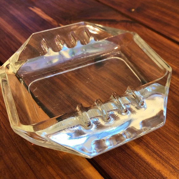 Art Deco Vintage Ashtray - Picture 2 of 7